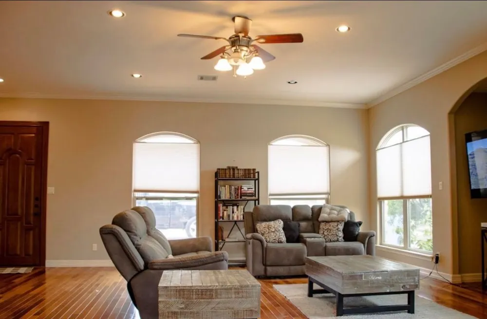 20600 Highland Lake Drive Lago Vista, TX 78645