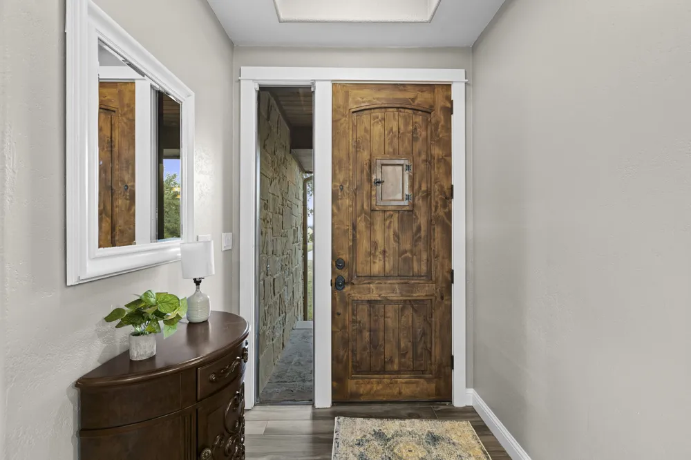 103 Creekside Trail Spicewood, TX 78669