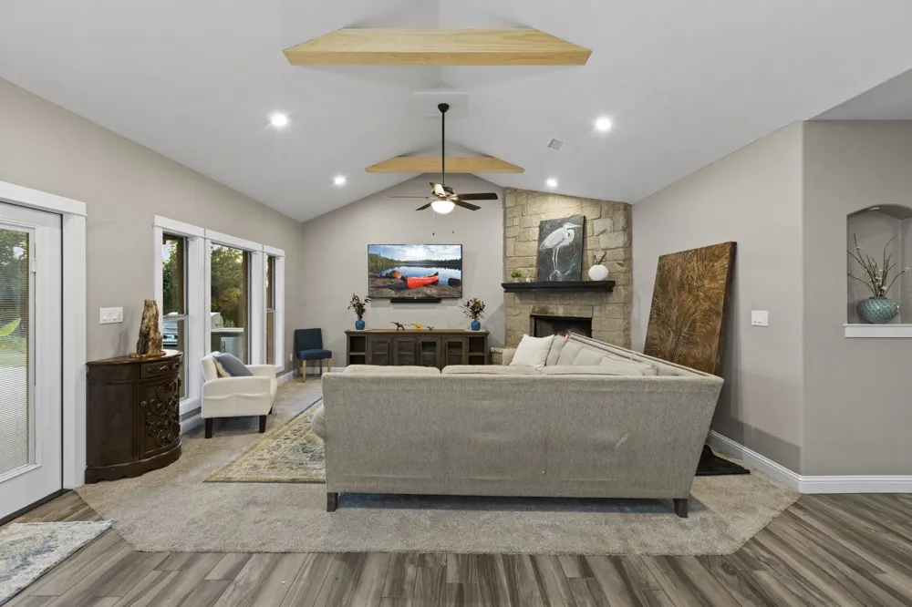103 Creekside Trail Spicewood, TX 78669