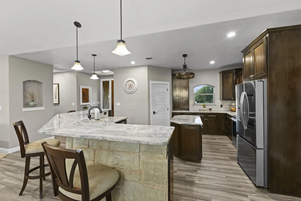 103 Creekside Trail Spicewood, TX 78669
