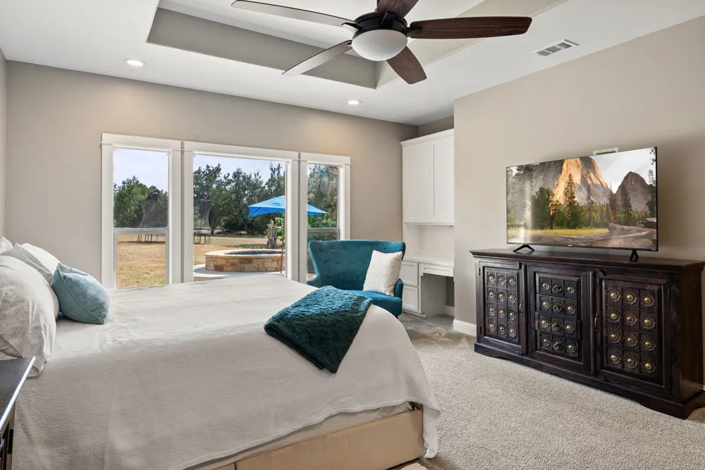 103 Creekside Trail Spicewood, TX 78669