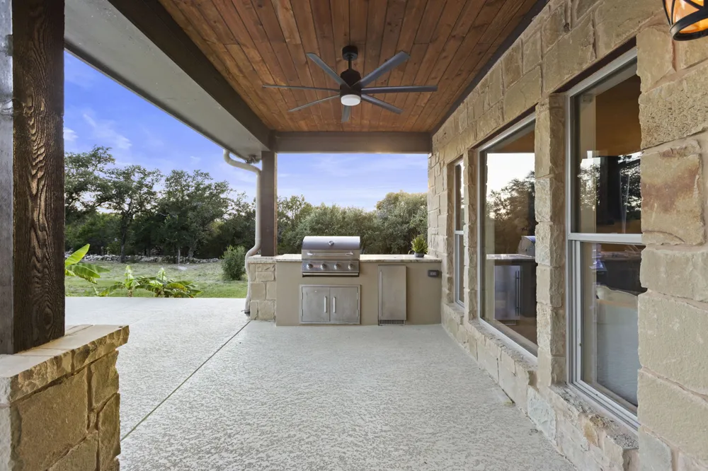 103 Creekside Trail Spicewood, TX 78669