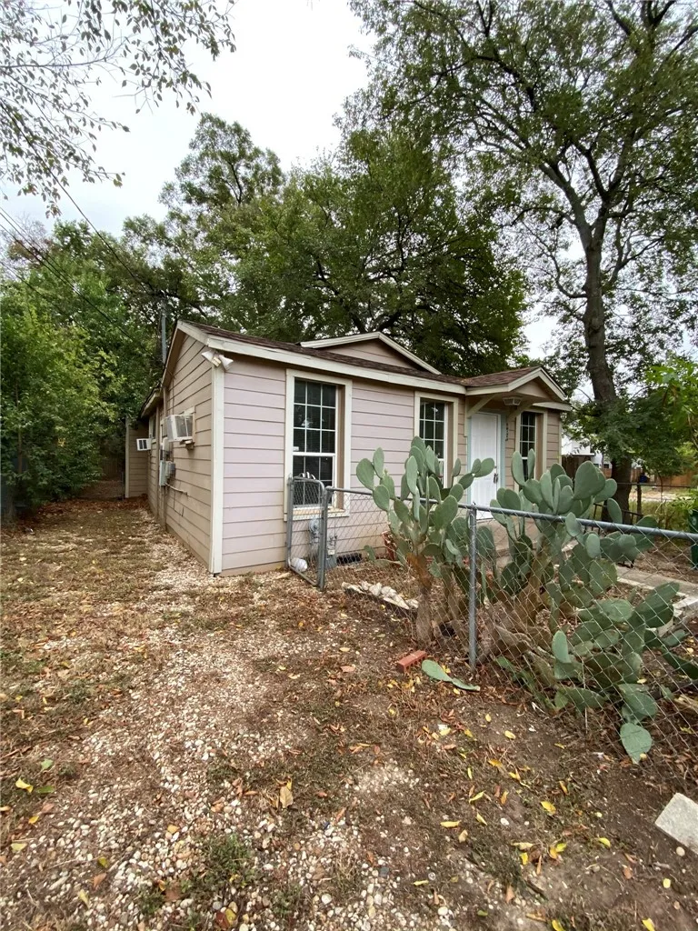 403 Pedernales Street Austin, TX 78702