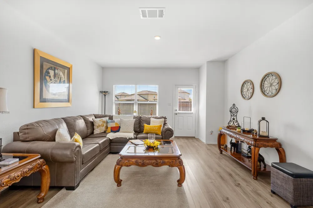 200 Montego Street Hutto, TX 78634