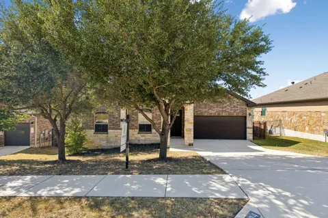 2604 Lou Hollow Place