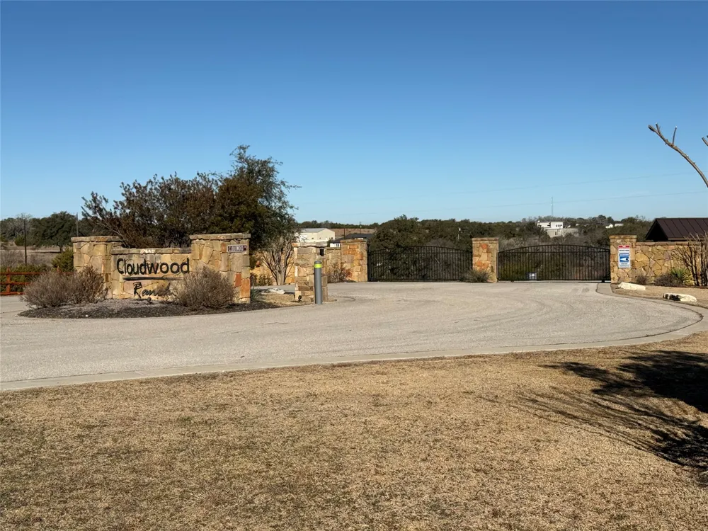 CLOUDWOOD RANCH ROAD Briggs, TX 78608