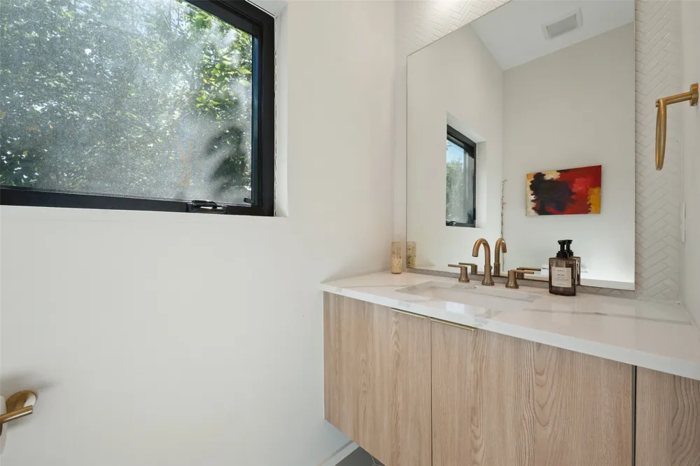 4717 Mount Vernon Drive #A Austin, TX 78745