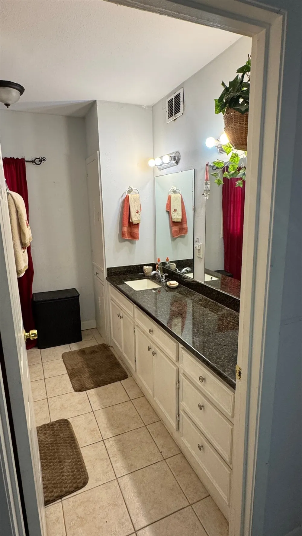 411 E Church Street El Campo, TX 77437