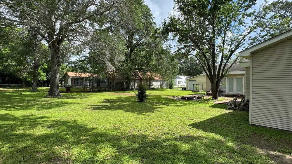 411 E Church Street El Campo, TX 77437