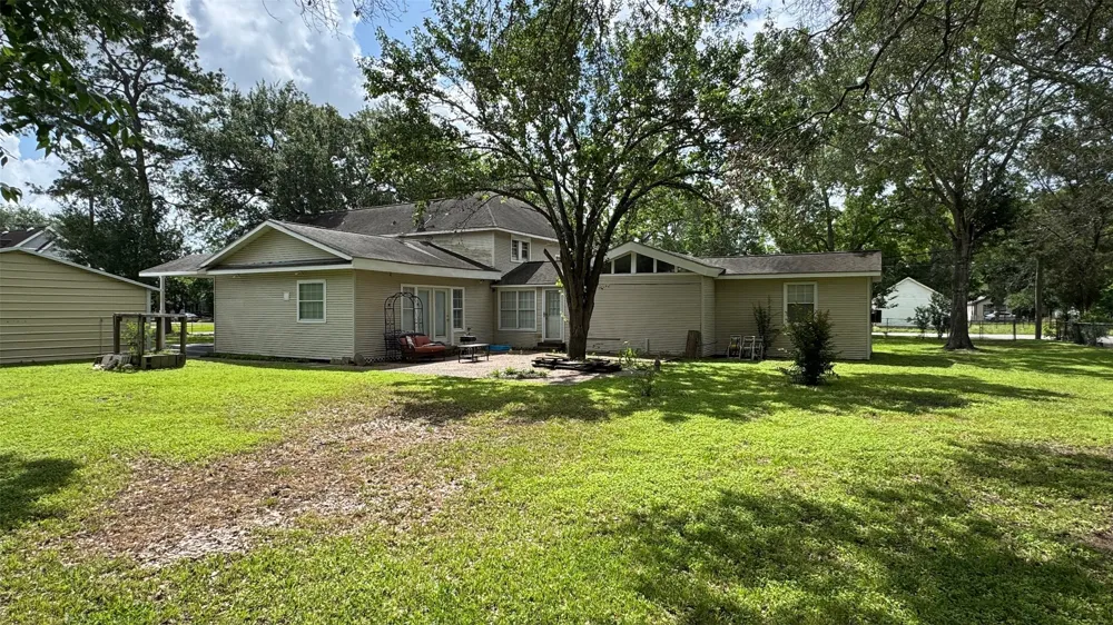 411 E Church Street El Campo, TX 77437