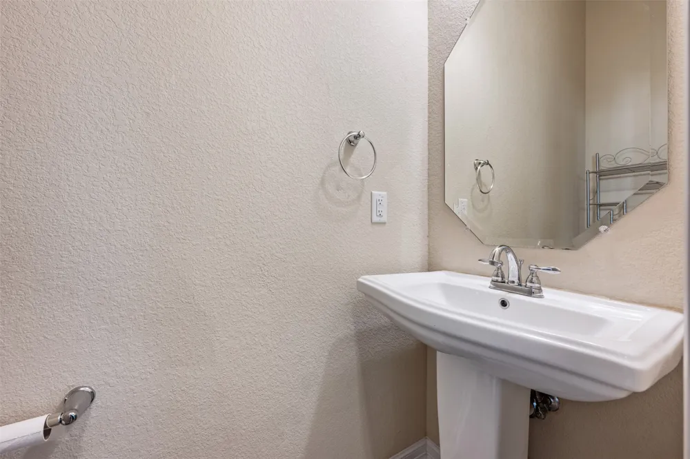2202 Dillon Pond Lane #B Pflugerville, TX 78660
