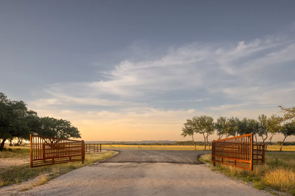 367 Gipson Road Johnson City, TX 78636