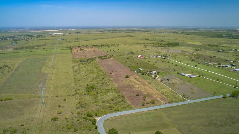 14512 Graef Road Creedmoor, TX 78610