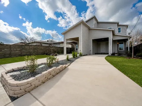 7104 Blessing Avenue #B