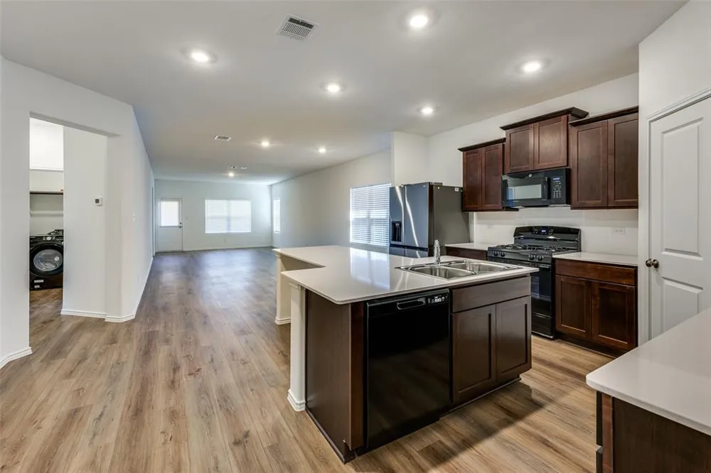 124 Maravillas Bend Bastrop, TX 78602