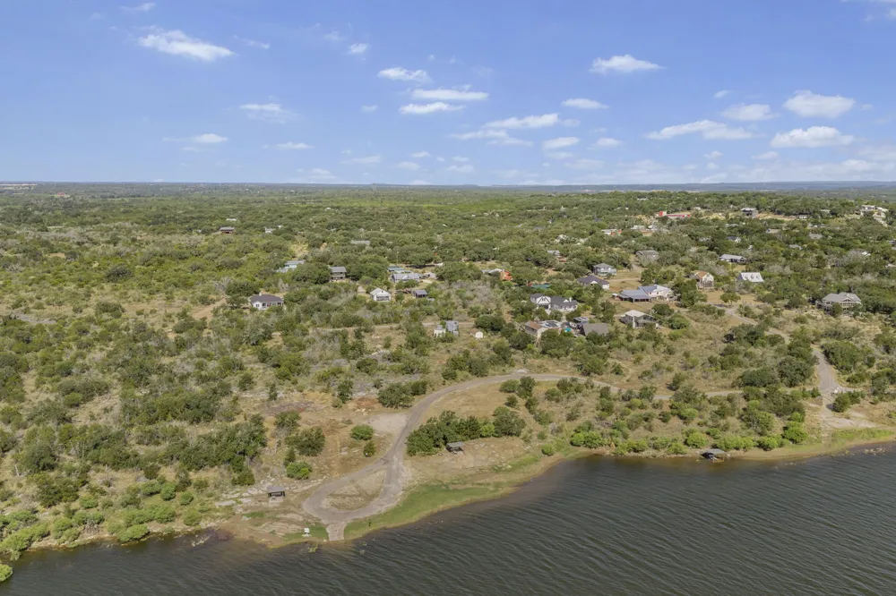 407 Breezing Lane Spicewood, TX 78669