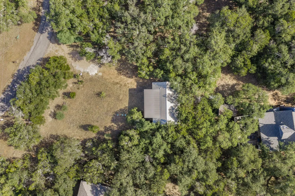 407 Breezing Lane Spicewood, TX 78669