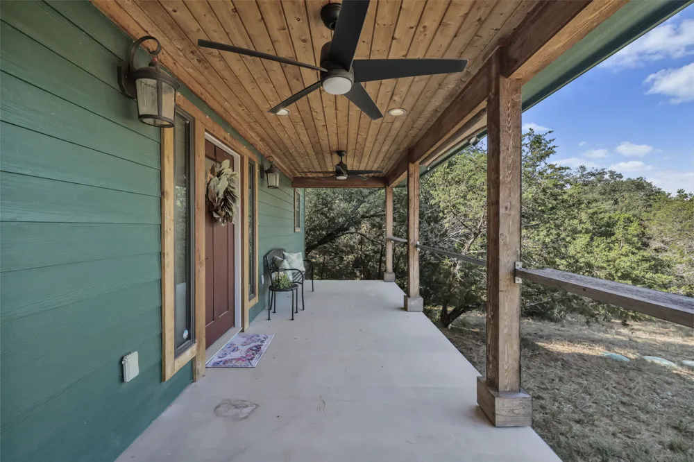 407 Breezing Lane Spicewood, TX 78669
