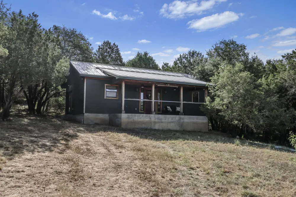 407 Breezing Lane Spicewood, TX 78669