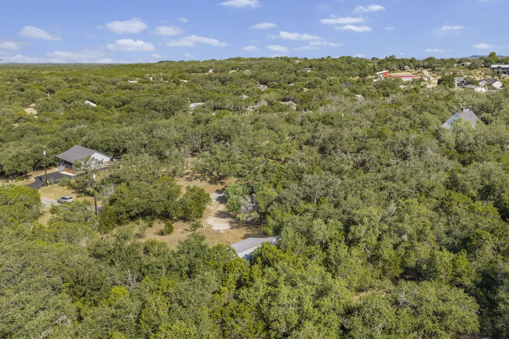 407 Breezing Lane Spicewood, TX 78669