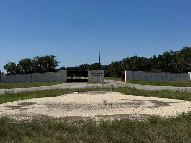 16 Stargazer Drive Lampasas, TX 76550