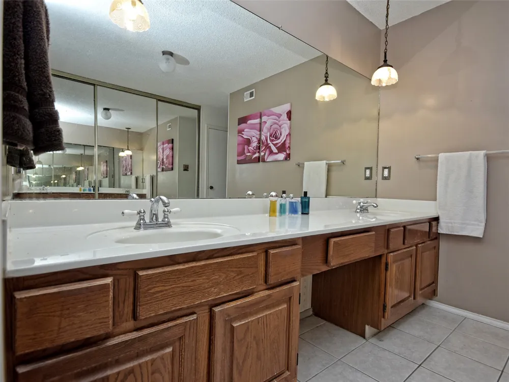 7801 Palacios Drive Austin, TX 78749