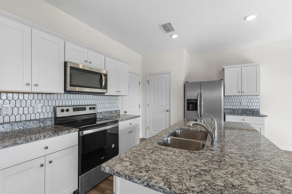 195 Bracken Lane Maxwell, TX 78656