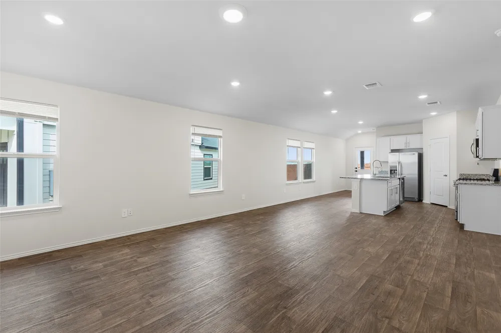 133 Frogmore Loop Uhland, TX 78640