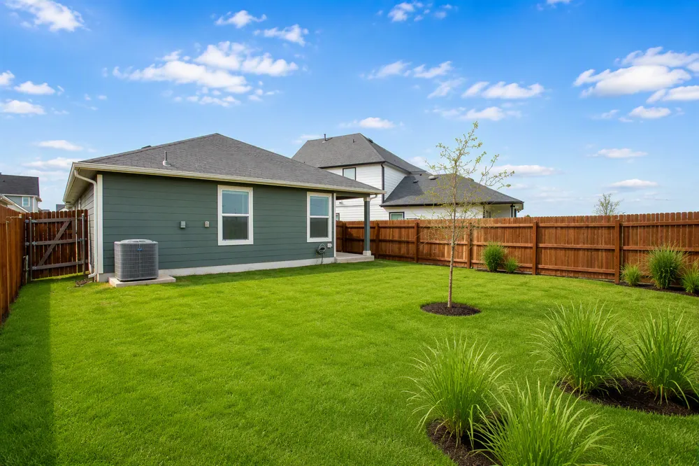 133 Frogmore Loop Uhland, TX 78640