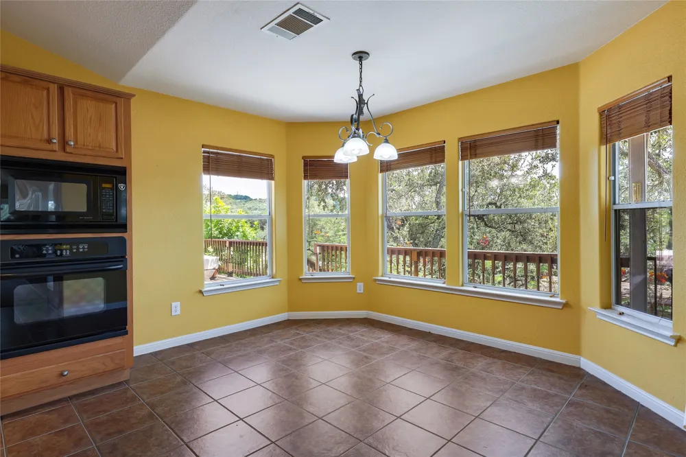7312 White Oak Drive Lago Vista, TX 78645