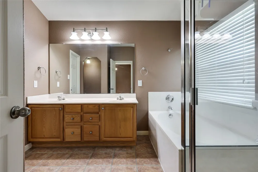 7312 White Oak Drive Lago Vista, TX 78645