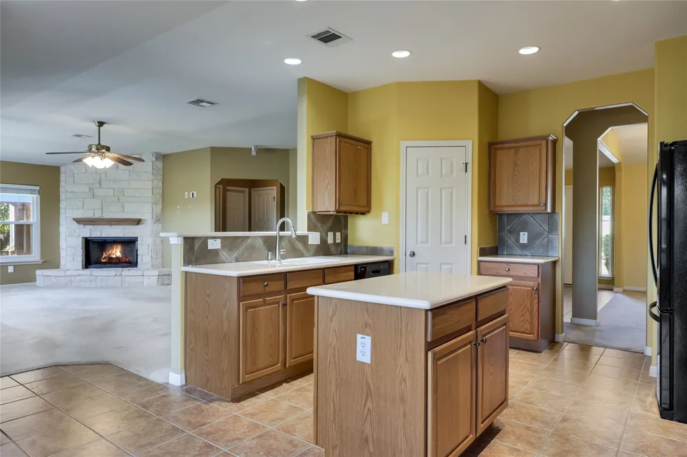 7312 White Oak Drive Lago Vista, TX 78645