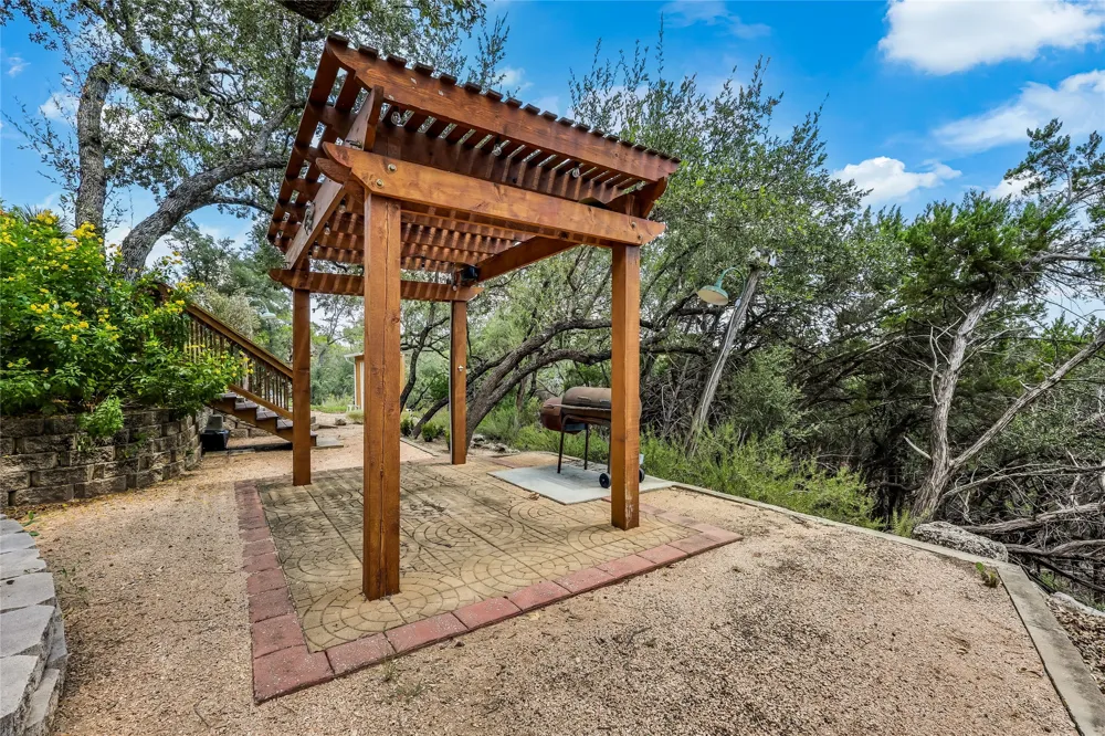 7312 White Oak Drive Lago Vista, TX 78645