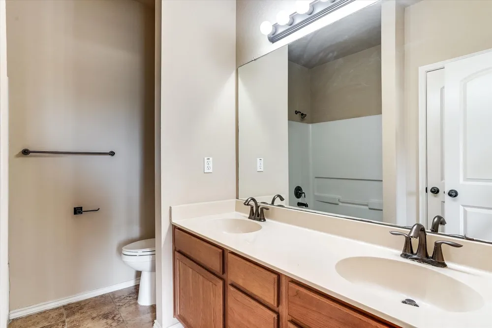 1120 Brendon Lee Lane #1120 Georgetown, TX 78626