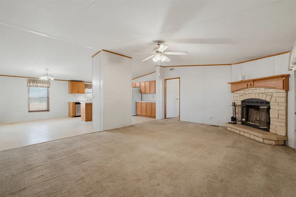114 Pleasant Grove Loop Elgin, TX 78621