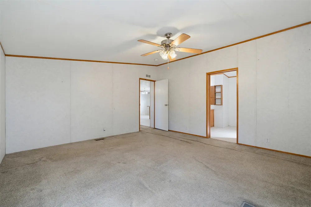 114 Pleasant Grove Loop Elgin, TX 78621