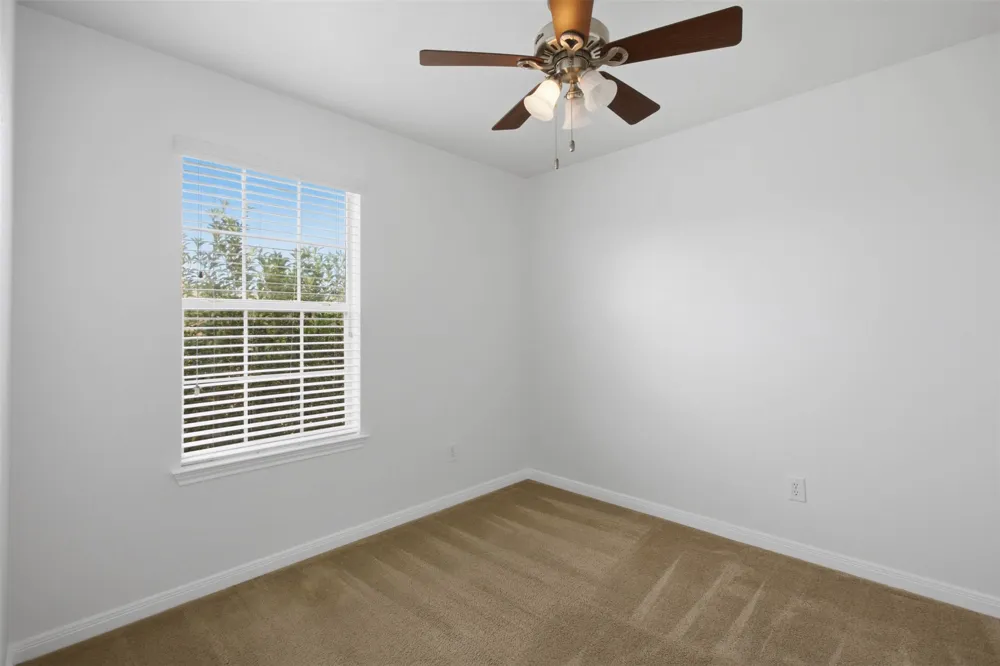 12704 Saint Thomas Drive Del Valle, TX 78617