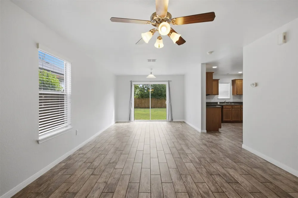 12704 Saint Thomas Drive Del Valle, TX 78617