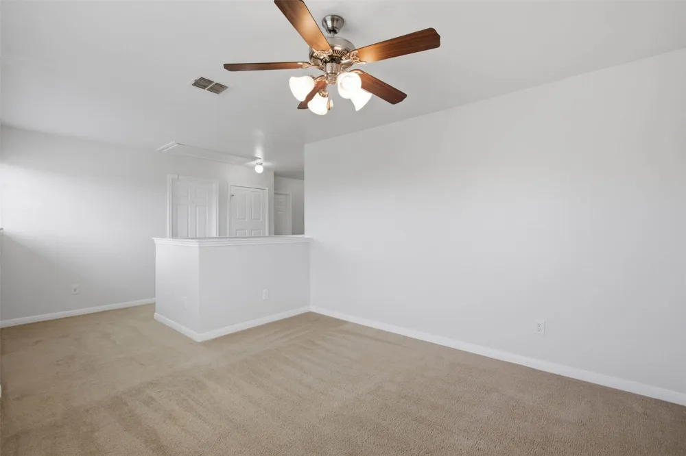 12704 Saint Thomas Drive Del Valle, TX 78617