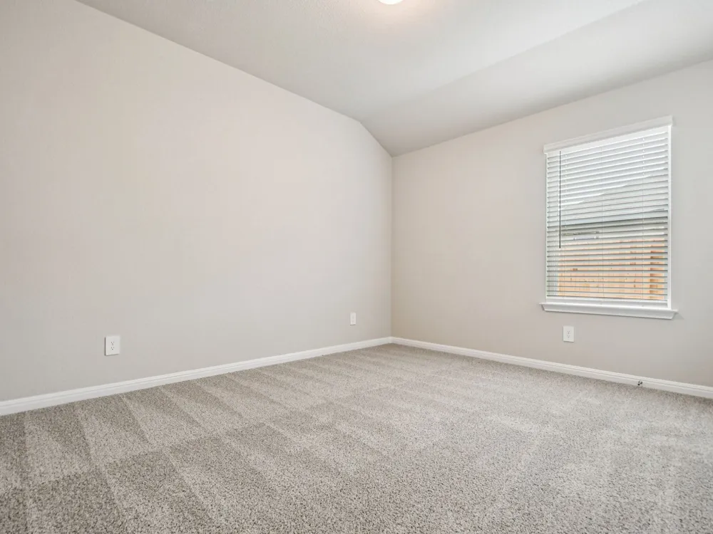 150 Coopers Hawk Crest Cedar Creek, TX 78612
