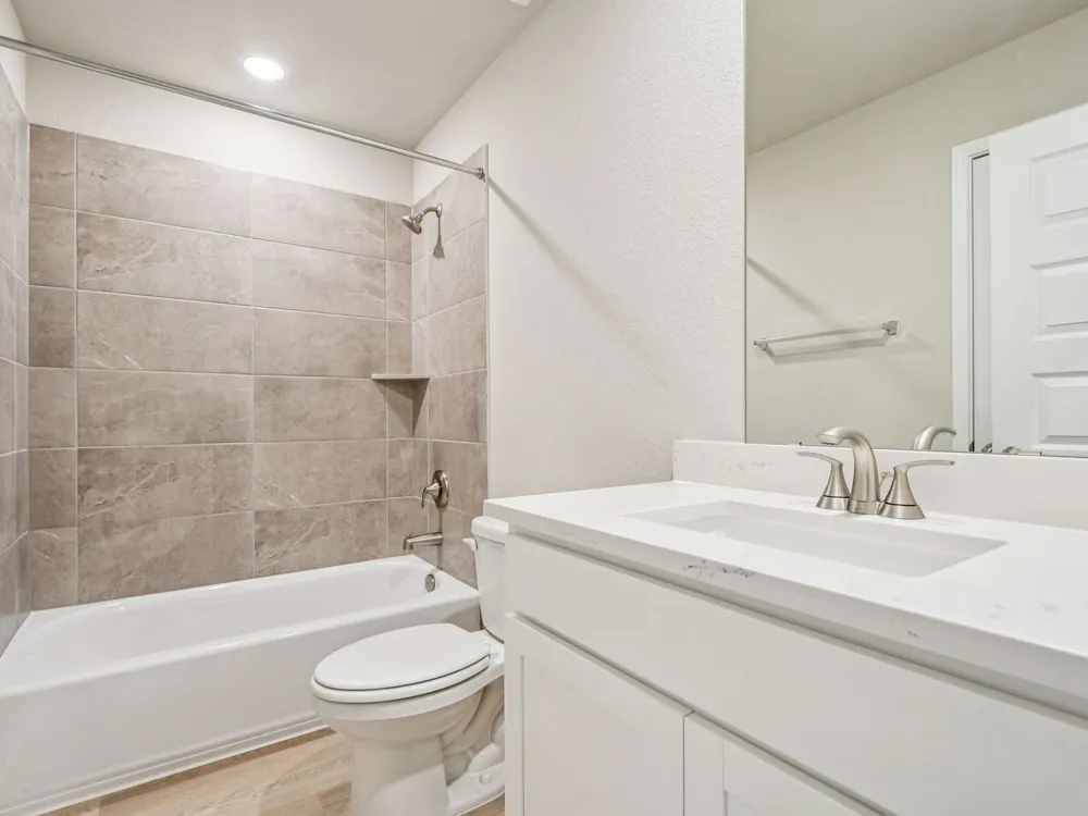 150 Coopers Hawk Crest Cedar Creek, TX 78612