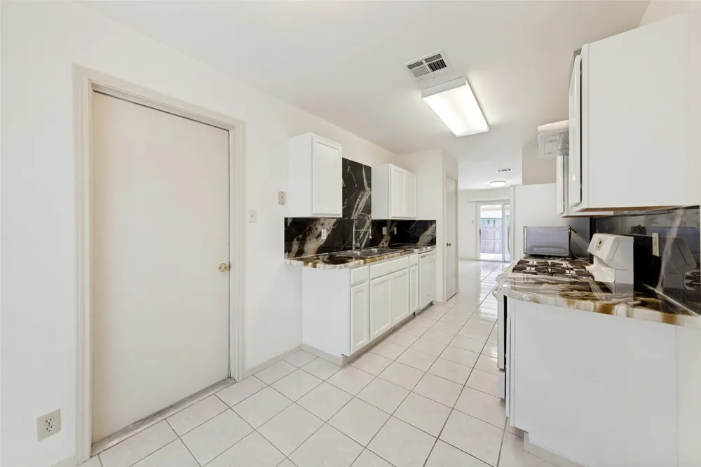 13100 Billiem Drive Austin, TX 78727