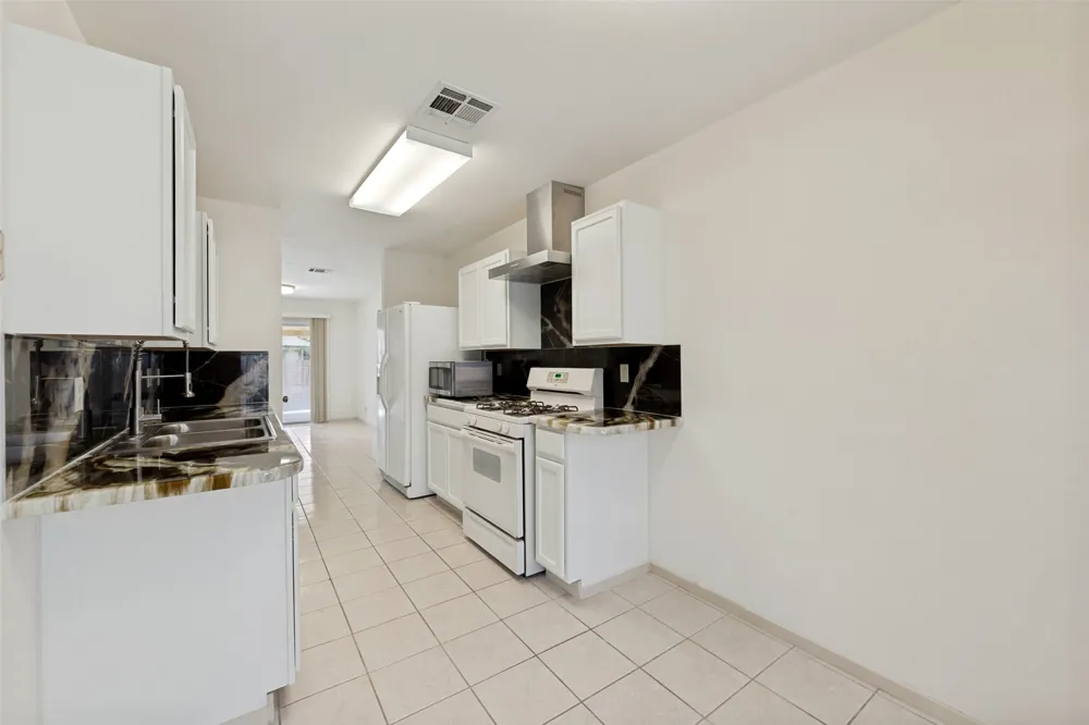 13100 Billiem Drive Austin, TX 78727