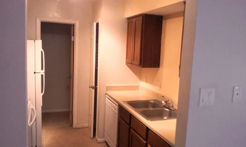 8807 Schick Road #D Austin, TX 78729
