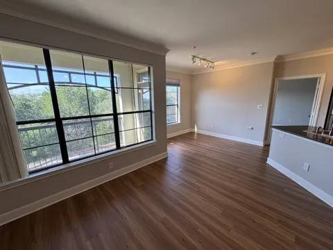 7701 Rialto Boulevard #125