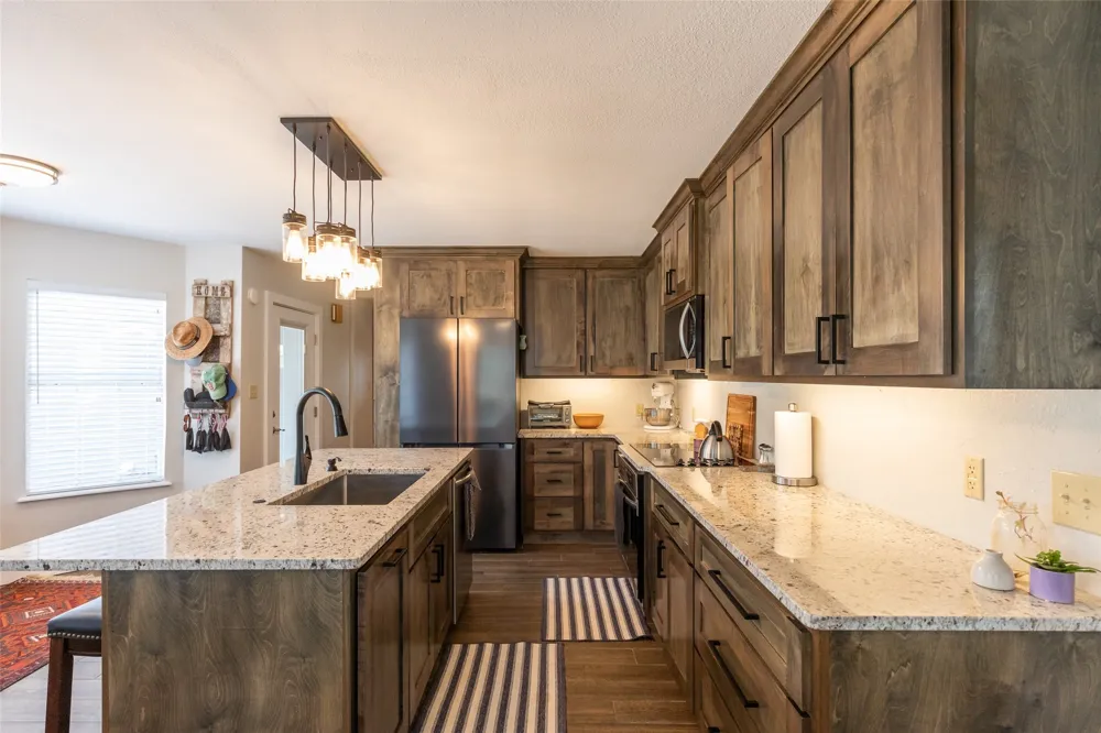 125 County Road 694 Buffalo Gap, TX 79508
