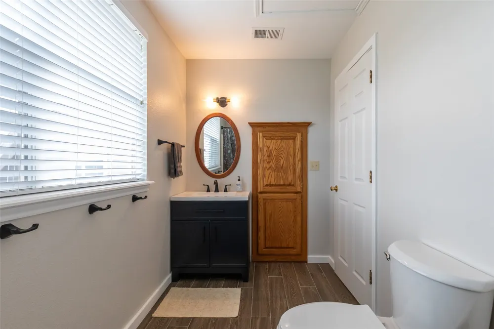 125 County Road 694 Buffalo Gap, TX 79508