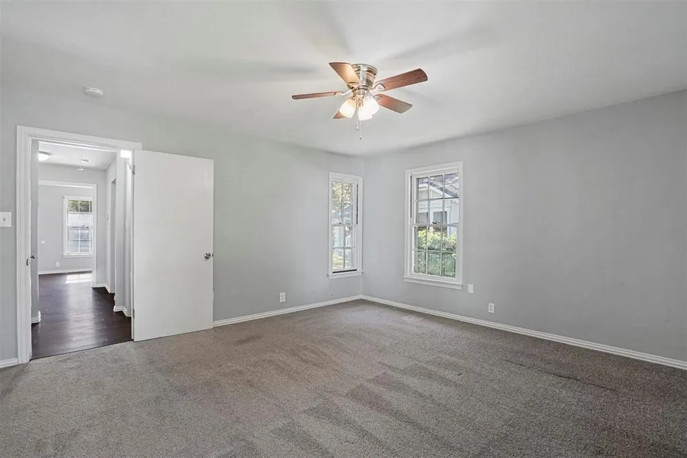 210 W Willingham Street #B Cleburne, TX 76033
