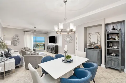 770 Harbor Boulevard #8C