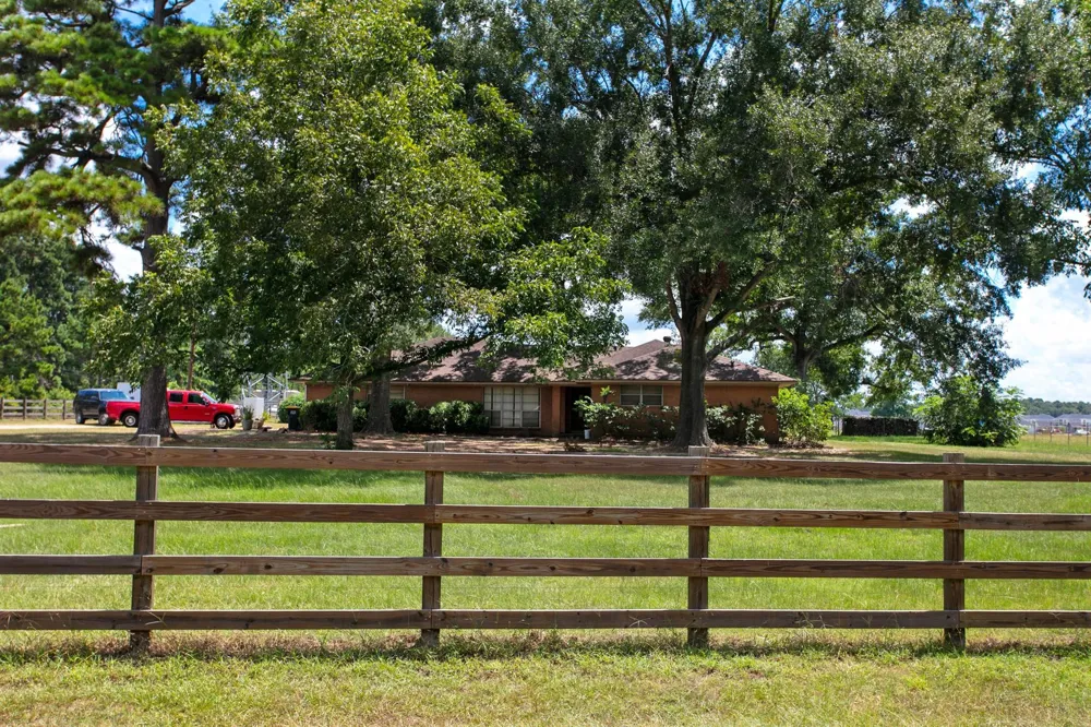 9247 Crockett Martin Road Conroe, TX 77306